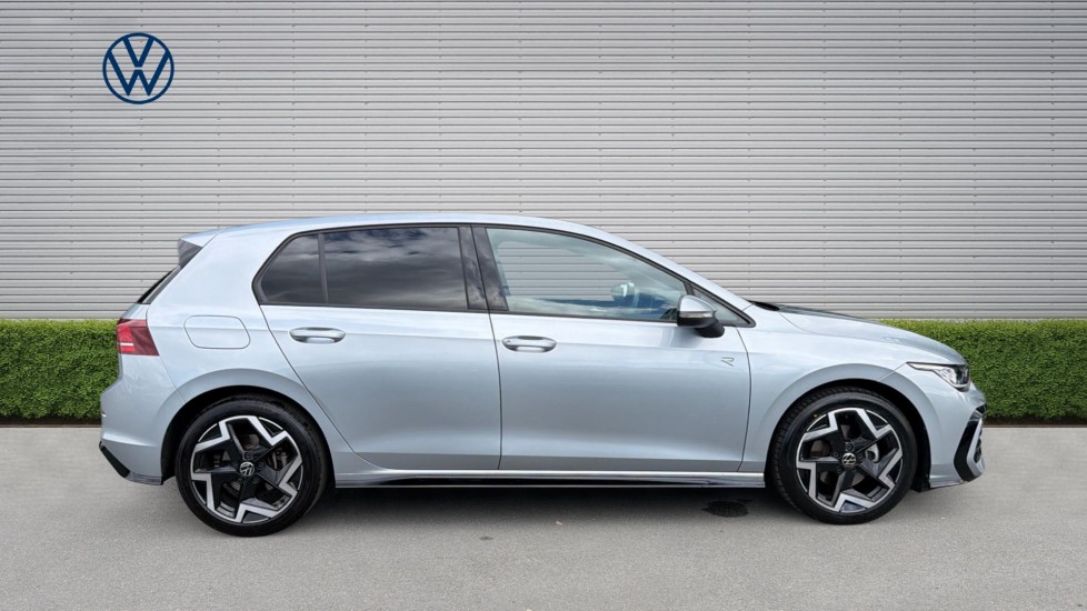 Volkswagen Golf 1.5 eTSI 150 R-Line 5dr DSG Petrol Hatchback - Image 4