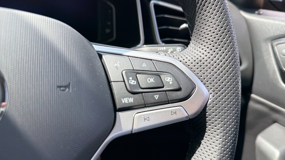 Volkswagen T-Roc 1.5 TSI R-Line 5dr Petrol Hatchback - Image 18