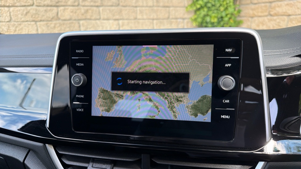 Volkswagen T-Roc 1.5 TSI R-Line 5dr Petrol Hatchback - Image 25