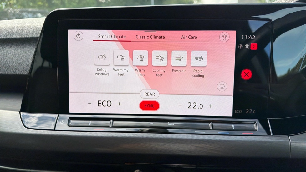 Volkswagen Golf 1.4 TSI eHybrid Style 5dr DSG Hatchback - Image 13