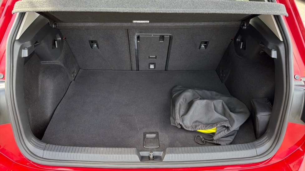 Volkswagen Golf 1.4 TSI eHybrid Style 5dr DSG Hatchback - Image 20