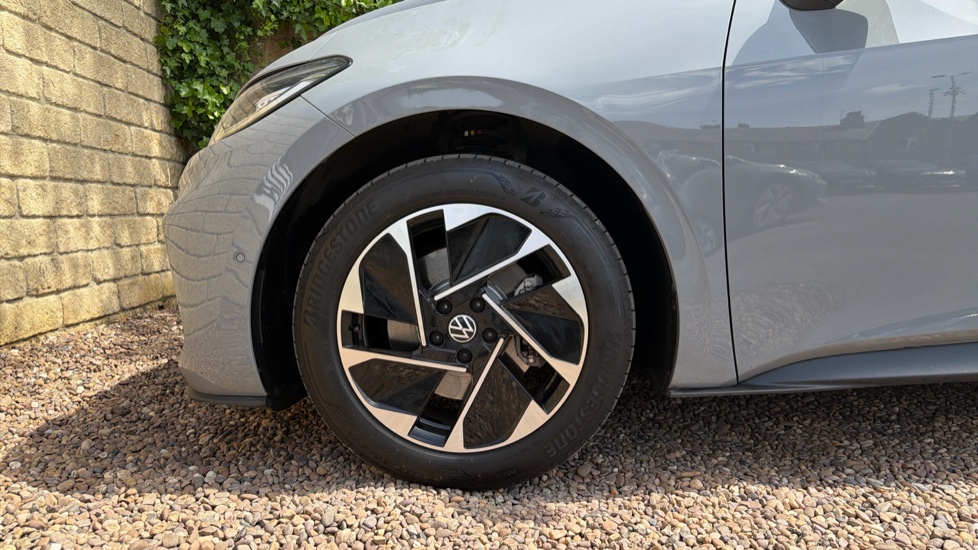 Volkswagen ID.3 150kW Match Pro 59kWh 5dr Auto Electric Hatchback - Image 5