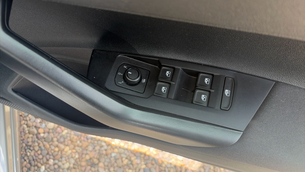 Volkswagen Polo 1.0 EVO 80 Match 5dr Petrol Hatchback - Image 19