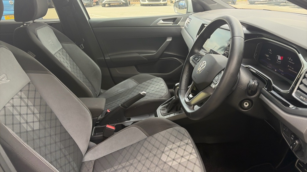 Volkswagen Polo 1.0 TSI 110 R-Line 5dr DSG Petrol Hatchback - Image 15