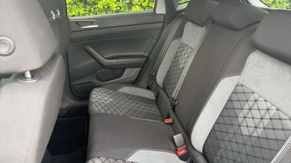 Volkswagen Polo 1.0 TSI 110 R-Line 5dr DSG Petrol Hatchback - Image 16