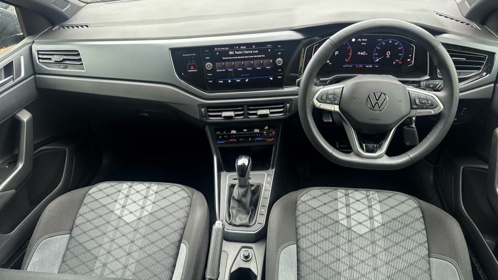 Volkswagen Polo 1.0 TSI 115 R-Line 5dr DSG Petrol Hatchback - Image 9