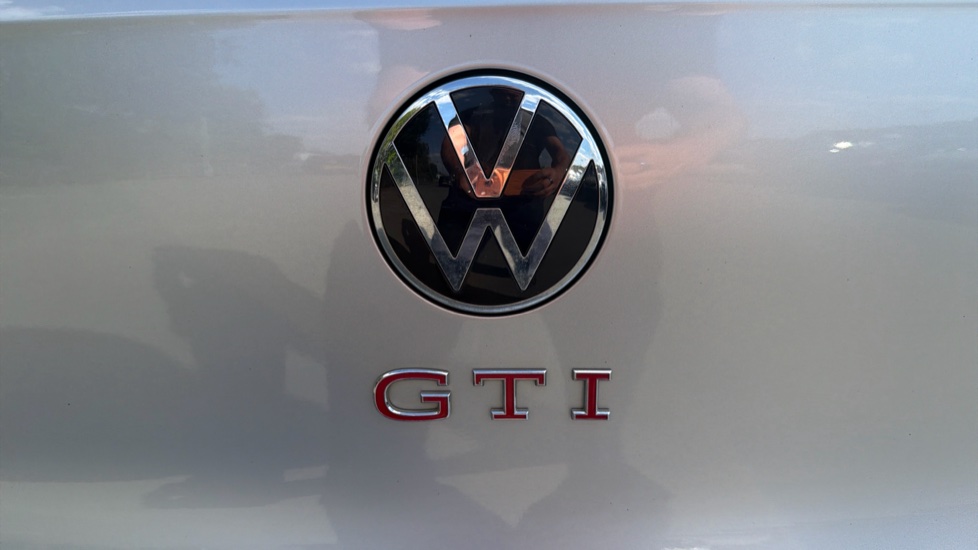 Volkswagen Golf 2.0 TSI GTI 5dr DSG Petrol Hatchback - Image 22