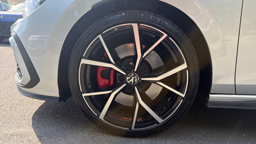 Volkswagen Golf 2.0 TSI GTI 5dr DSG Petrol Hatchback - Image 24