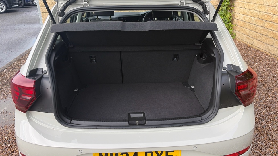 Volkswagen Polo 1.0 TSI Life 5dr Petrol Hatchback - Image 20