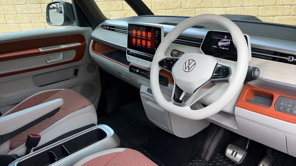 Volkswagen ID. Buzz 150kW Style Pro 77kWh 5dr Auto Electric Estate - Image 6