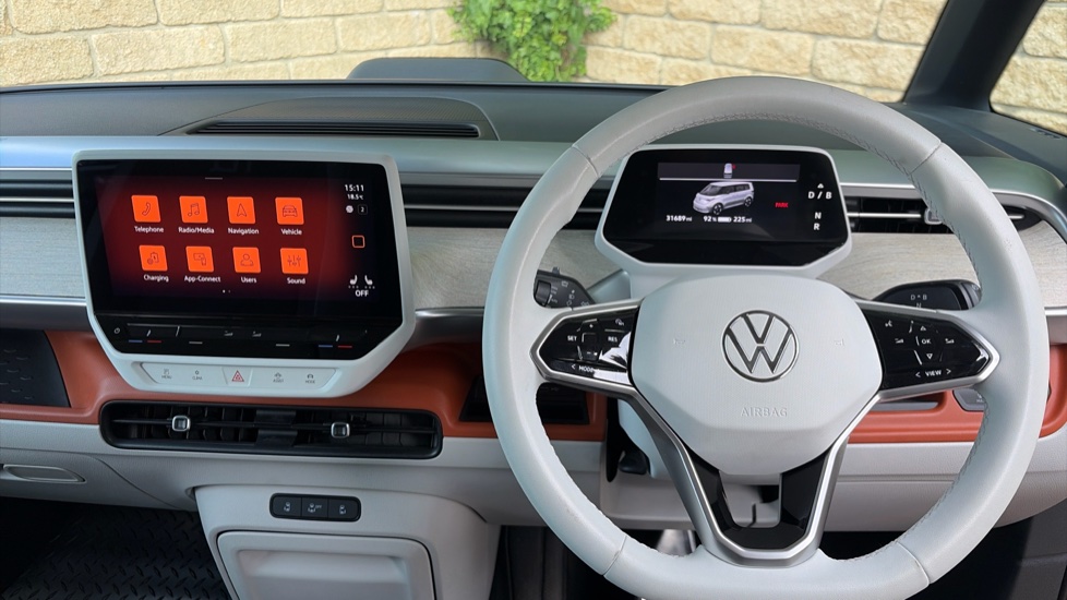 Volkswagen ID. Buzz 150kW Style Pro 77kWh 5dr Auto Electric Estate - Image 10
