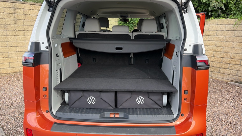 Volkswagen ID. Buzz 150kW Style Pro 77kWh 5dr Auto Electric Estate - Image 20