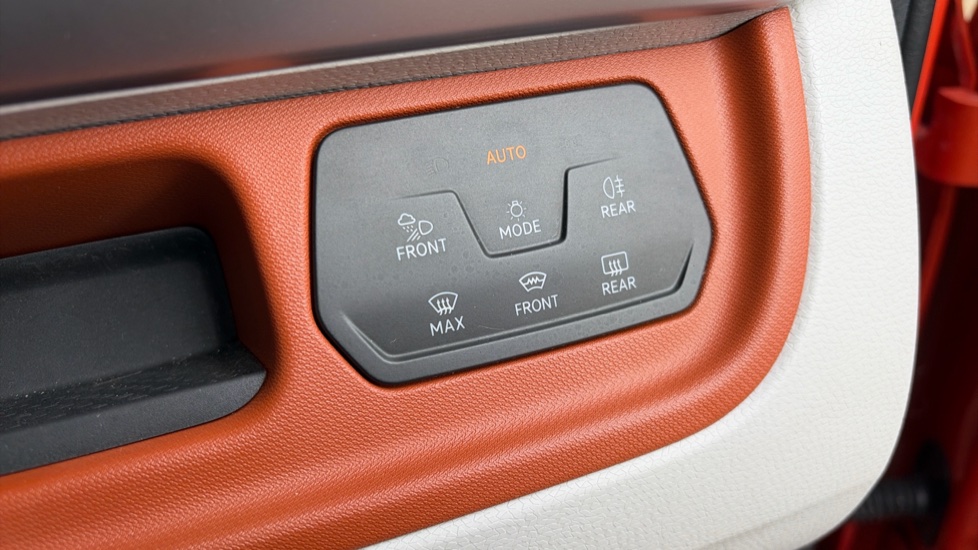 Volkswagen ID. Buzz 150kW Style Pro 77kWh 5dr Auto Electric Estate - Image 25