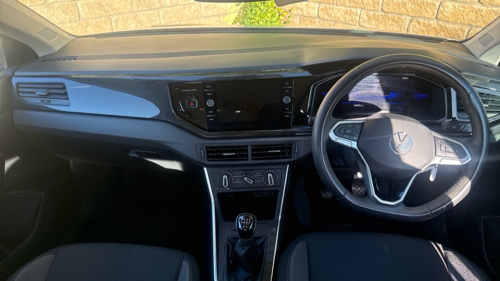 Volkswagen Polo 1.0 Life 5dr Petrol Hatchback - Image 9
