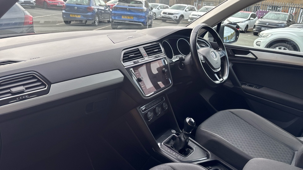 Volkswagen Tiguan 1.5 TSi EVO 150 Match 5dr Petrol Estate - Image 2
