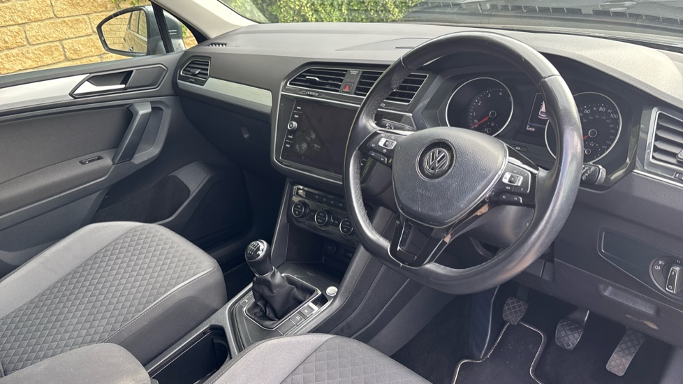 Volkswagen Tiguan 1.5 TSi EVO 150 Match 5dr Petrol Estate - Image 6