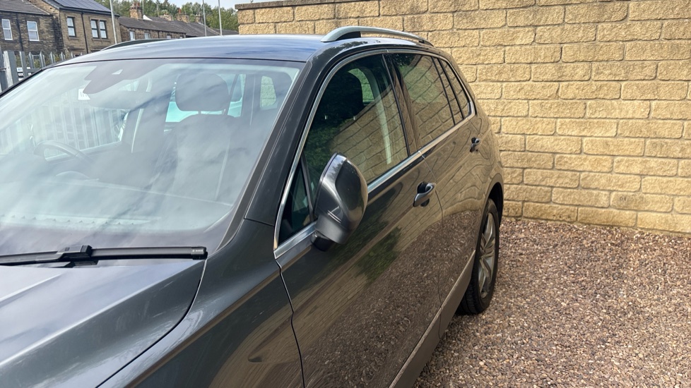 Volkswagen Tiguan 1.5 TSi EVO 150 Match 5dr Petrol Estate - Image 25