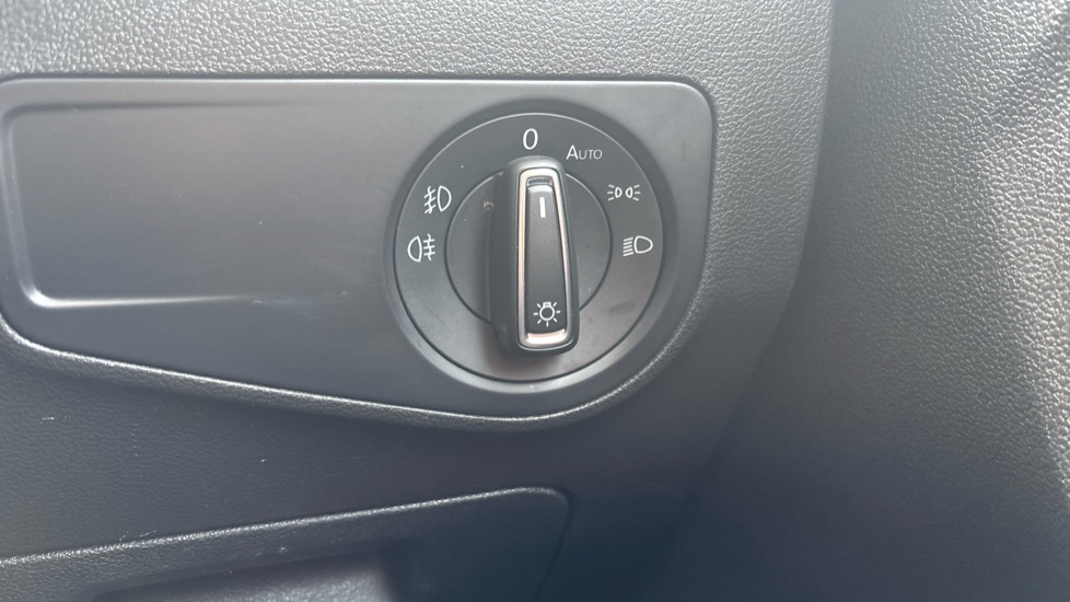 Volkswagen Tiguan 1.5 TSi EVO 150 Match 5dr Petrol Estate - Image 29
