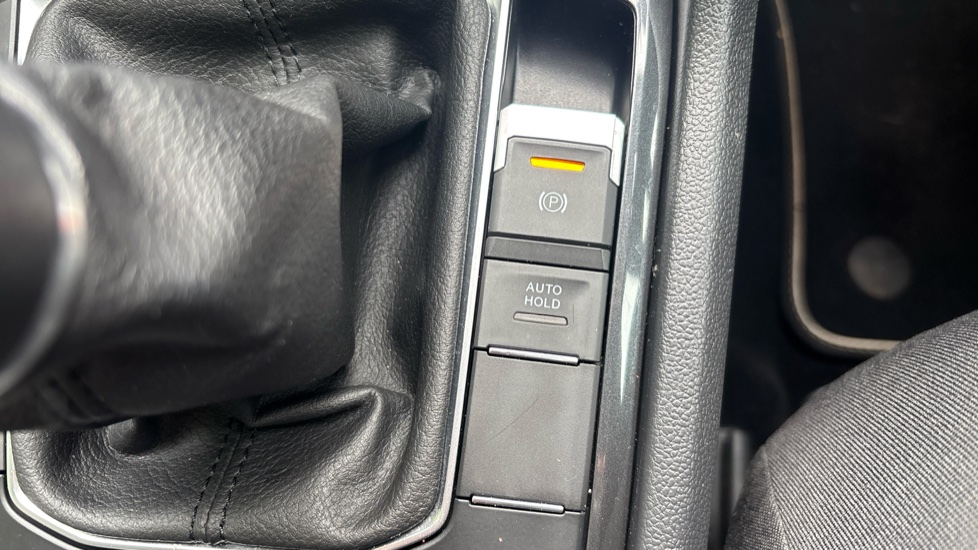 Volkswagen Tiguan 1.5 TSi EVO 150 Match 5dr Petrol Estate - Image 31