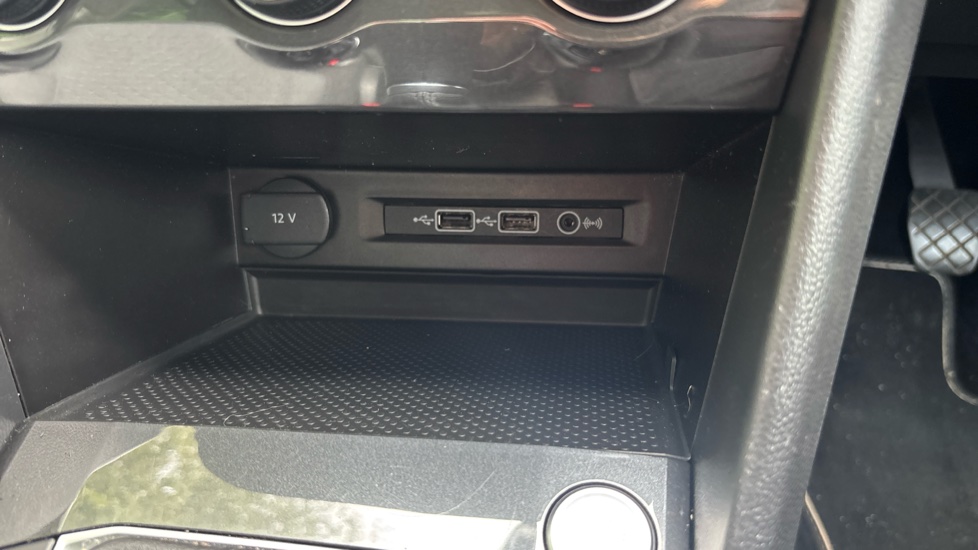 Volkswagen Tiguan 1.5 TSi EVO 150 Match 5dr Petrol Estate - Image 34