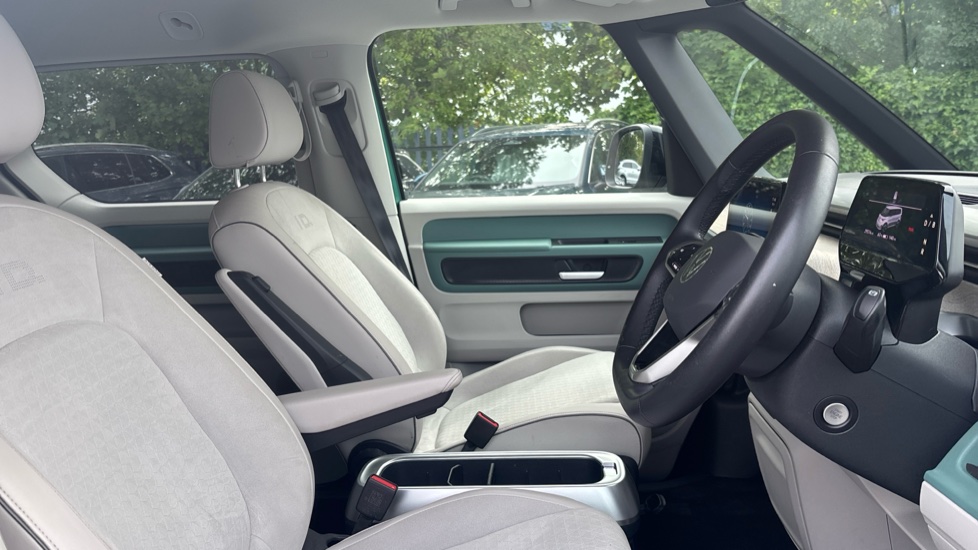 Volkswagen ID. Buzz 150kW Style Pro 77kWh 5dr Auto Electric Estate - Image 15