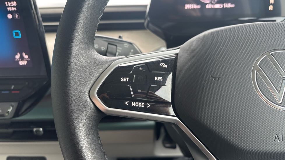 Volkswagen ID. Buzz 150kW Style Pro 77kWh 5dr Auto Electric Estate - Image 17