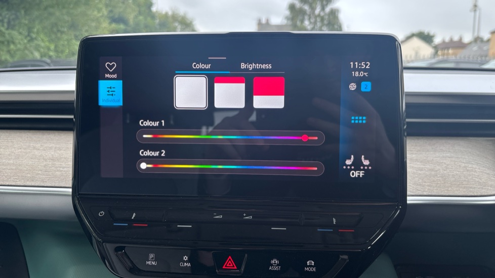Volkswagen ID. Buzz 150kW Style Pro 77kWh 5dr Auto Electric Estate - Image 33