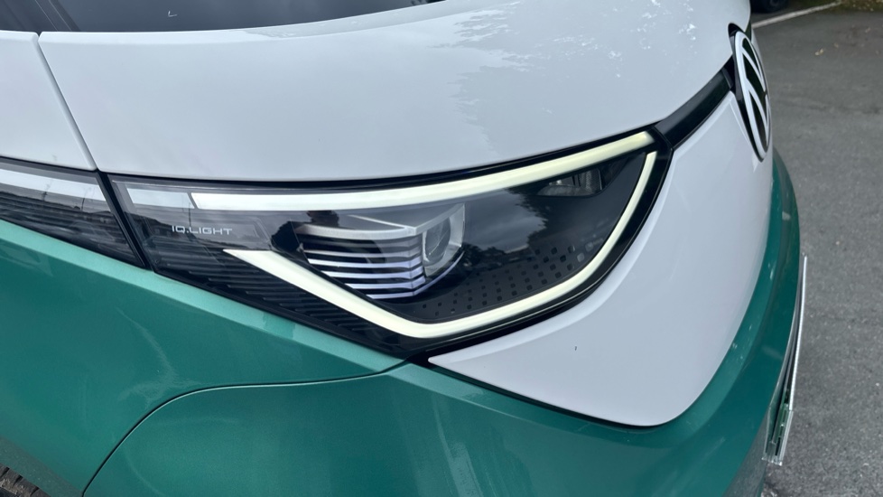 Volkswagen ID. Buzz 150kW Style Pro 77kWh 5dr Auto Electric Estate - Image 36