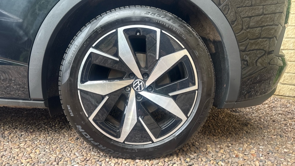 Volkswagen ID.4 220kW 4MOTION GTX 77kWh 5dr Auto [125kW Ch] Electric Estate - Image 5