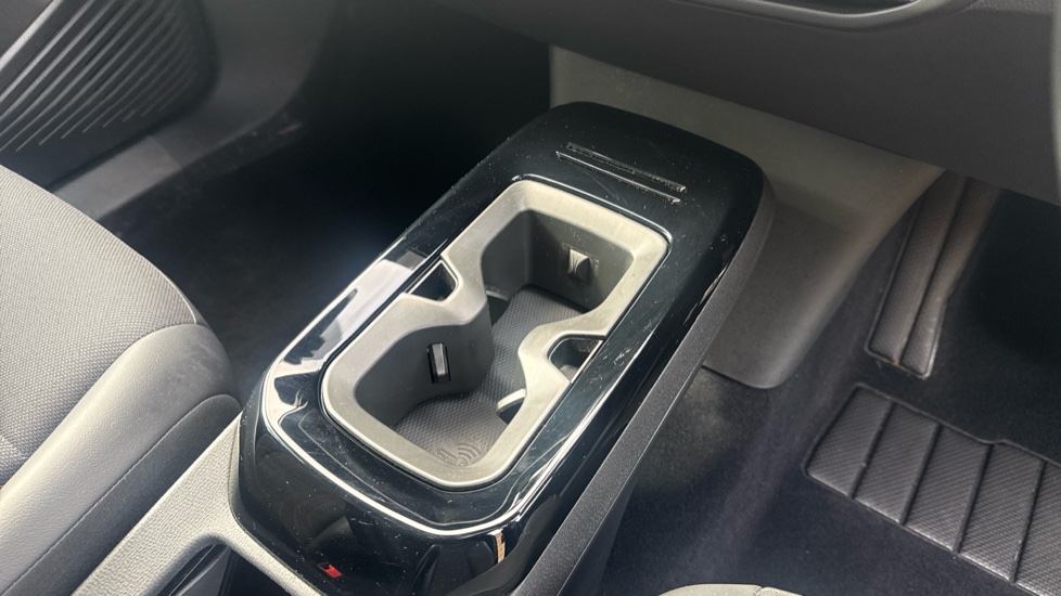 Volkswagen ID.4 220kW 4MOTION GTX 77kWh 5dr Auto [125kW Ch] Electric Estate - Image 14