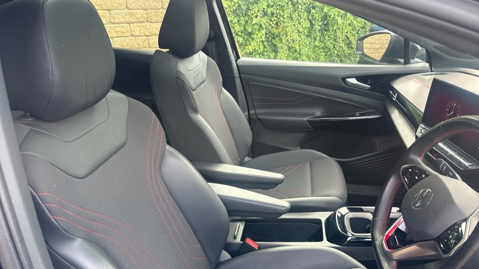 Volkswagen ID.4 220kW 4MOTION GTX 77kWh 5dr Auto [125kW Ch] Electric Estate - Image 15
