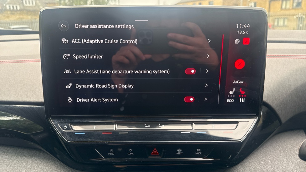Volkswagen ID.4 220kW 4MOTION GTX 77kWh 5dr Auto [125kW Ch] Electric Estate - Image 30