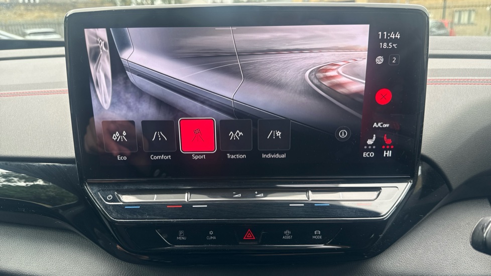 Volkswagen ID.4 220kW 4MOTION GTX 77kWh 5dr Auto [125kW Ch] Electric Estate - Image 31