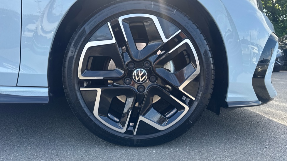 Volkswagen Golf 1.5 TSI 150 R-Line 5dr Petrol Hatchback - Image 5