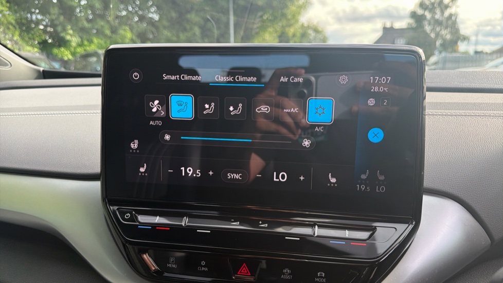 Volkswagen ID.4 109kW Life Ed Pure 52kWh 5dr Auto [110kW Ch] Electric Estate - Image 13