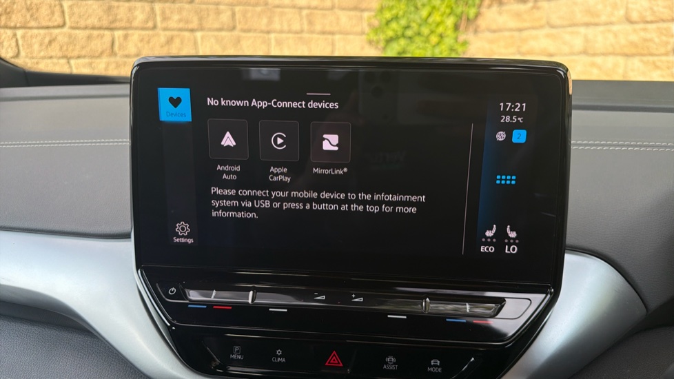 Volkswagen ID.4 109kW Life Ed Pure 52kWh 5dr Auto [110kW Ch] Electric Estate - Image 28