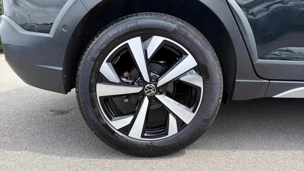 Volkswagen Taigo 1.0 TSI 110 Style 5dr DSG Petrol Hatchback - Image 21