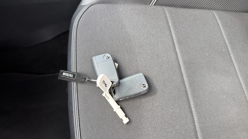 Volkswagen Taigo 1.0 TSI 110 Style 5dr DSG Petrol Hatchback - Image 26