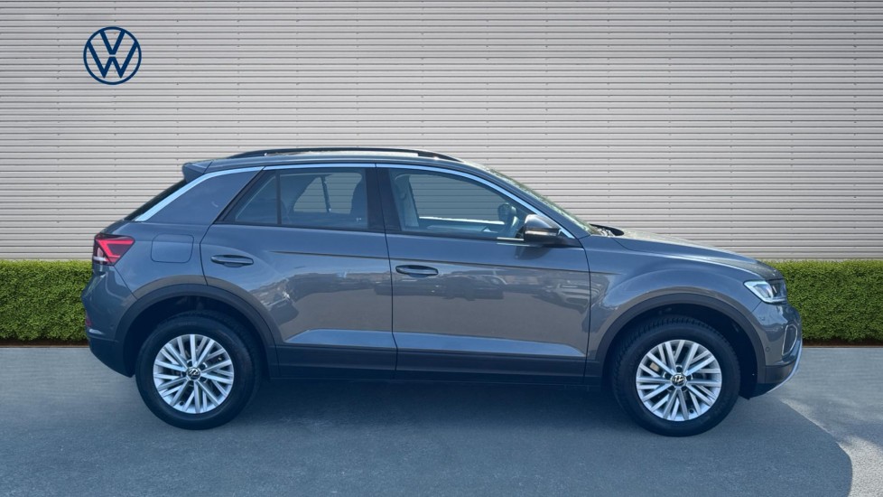 Volkswagen T-Roc 1.0 TSI Life 5dr Petrol Hatchback - Image 4
