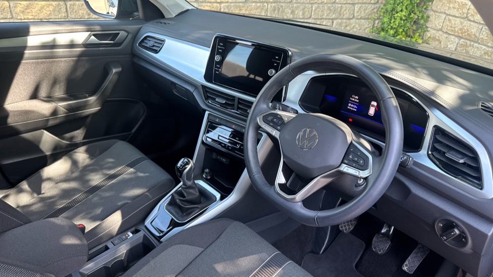 Volkswagen T-Roc 1.0 TSI Life 5dr Petrol Hatchback - Image 6