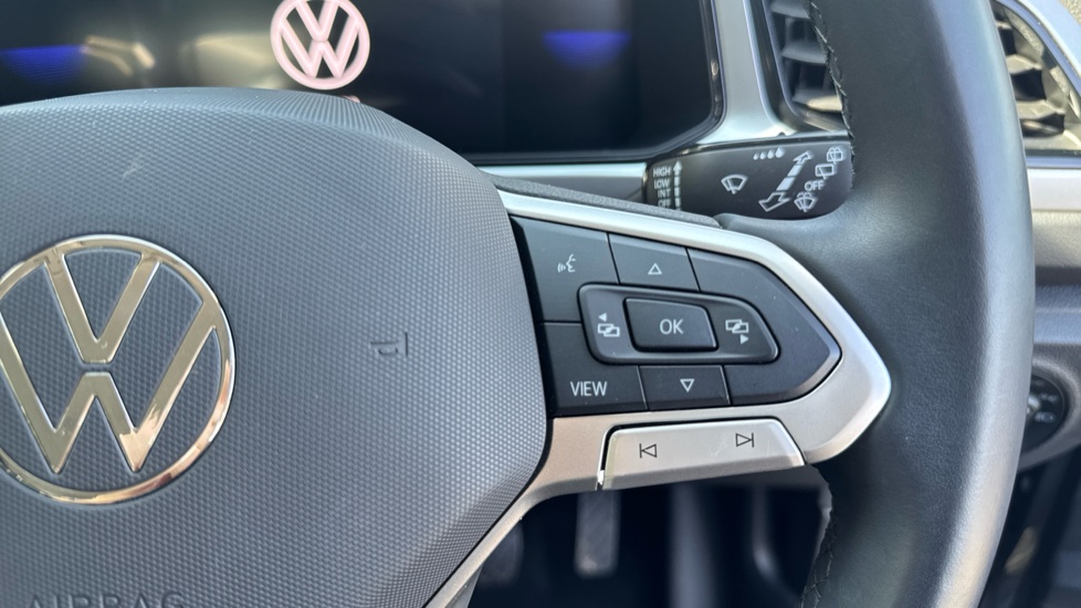 Volkswagen T-Roc 1.0 TSI Life 5dr Petrol Hatchback - Image 18