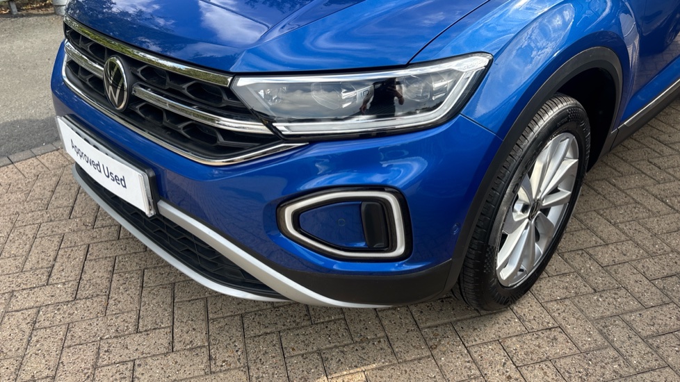 Volkswagen T-Roc 1.5 TSI Style 5dr DSG Petrol Hatchback - Image 38