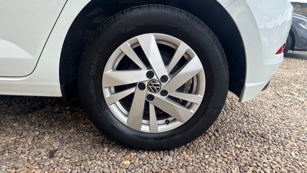 Volkswagen Polo 1.0 TSI Life 5dr Petrol Hatchback - Image 21