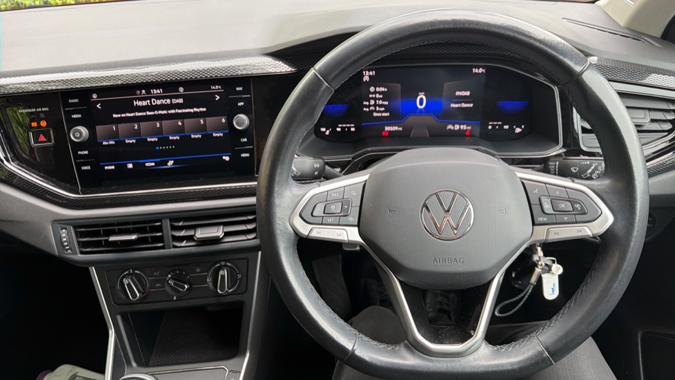 Volkswagen Polo 1.0 TSI Life 5dr Petrol Hatchback - Image 10