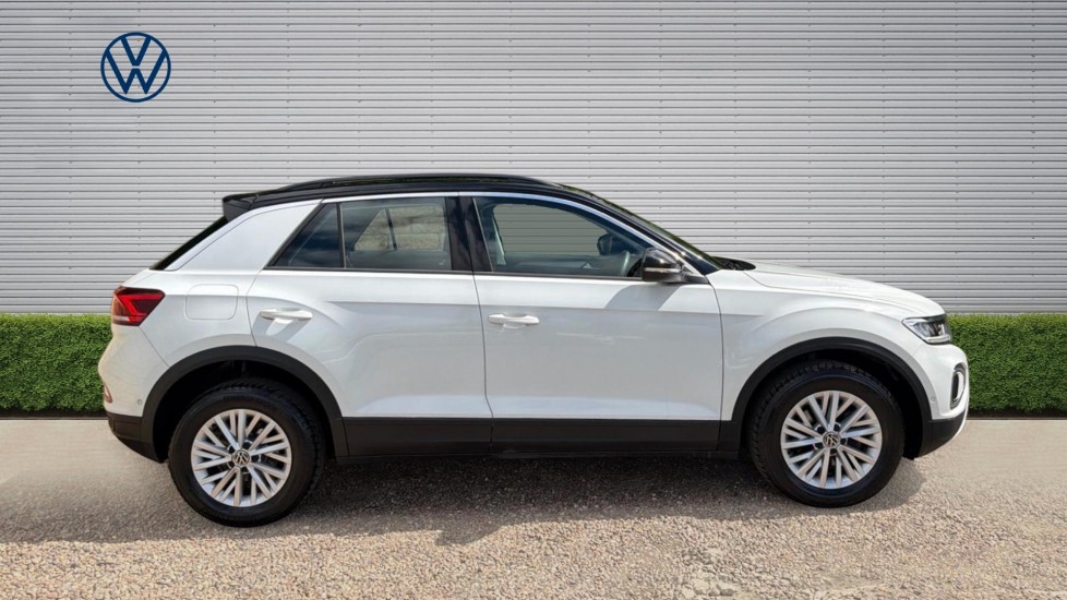 Volkswagen T-Roc 1.0 TSI Life 5dr Petrol Hatchback - Image 4