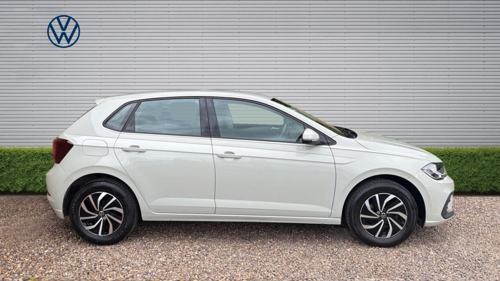 Volkswagen Polo 1.0 Life 5dr Petrol Hatchback - Image 4