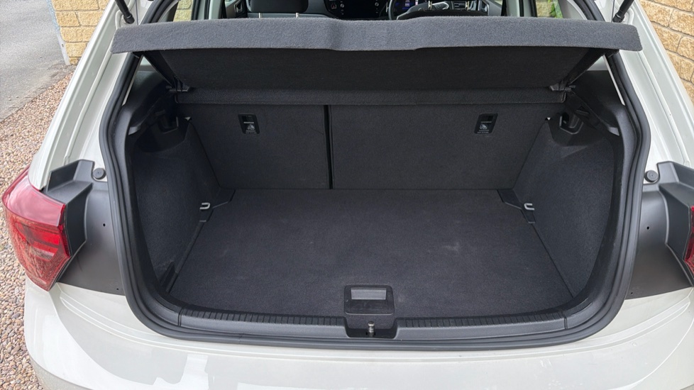 Volkswagen Polo 1.0 Life 5dr Petrol Hatchback - Image 20