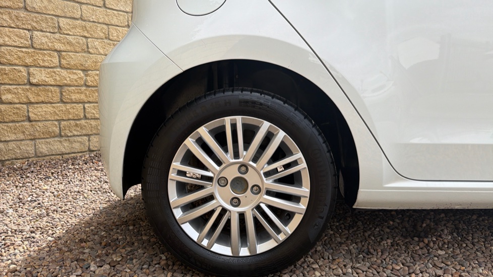 Volkswagen Up 1.0 65PS Up 5dr Petrol Hatchback - Image 5