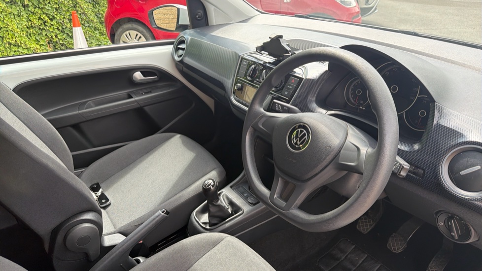 Volkswagen Up 1.0 65PS Up 5dr Petrol Hatchback - Image 6