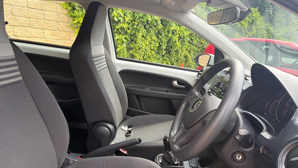 Volkswagen Up 1.0 65PS Up 5dr Petrol Hatchback - Image 15
